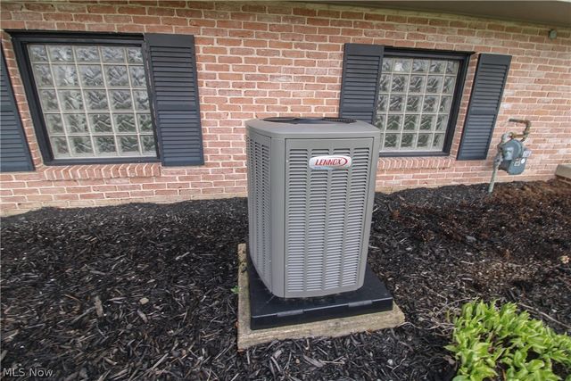 4775 Logan Arms Drive, Liberty, OH 44505