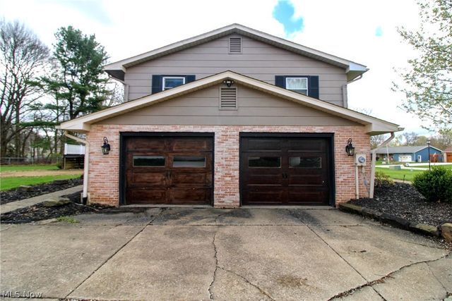 4775 Logan Arms Drive, Liberty, OH 44505