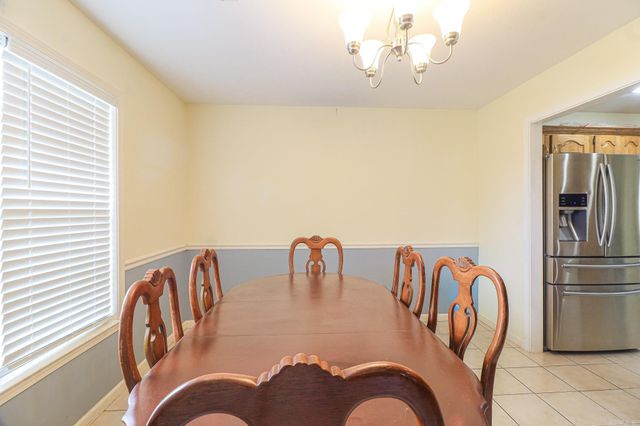 4714 Lonoke Lane, Jonesboro, AR 72401