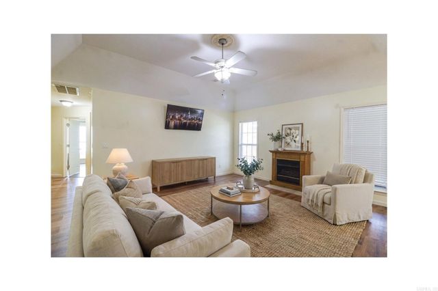 4714 Lonoke Lane, Jonesboro, AR 72401