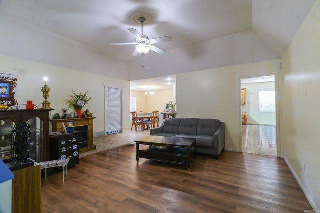 4714 Lonoke Lane, Jonesboro, AR 72401