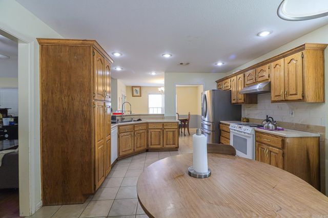 4714 Lonoke Lane, Jonesboro, AR 72401