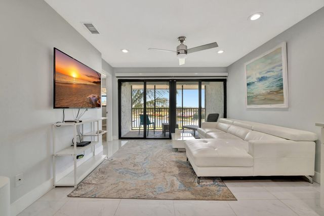 2400 S Ocean Drive V-326, Fort Pierce, FL 34949