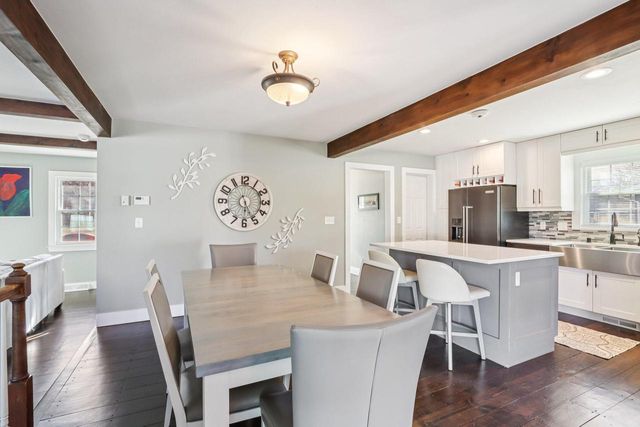 1254 Lambeth ROAD, Waukesha, WI 53189