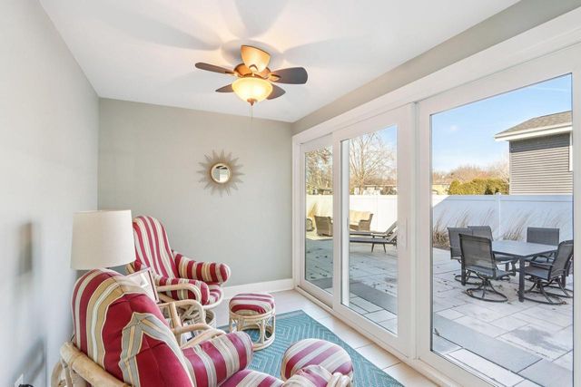 1254 Lambeth ROAD, Waukesha, WI 53189