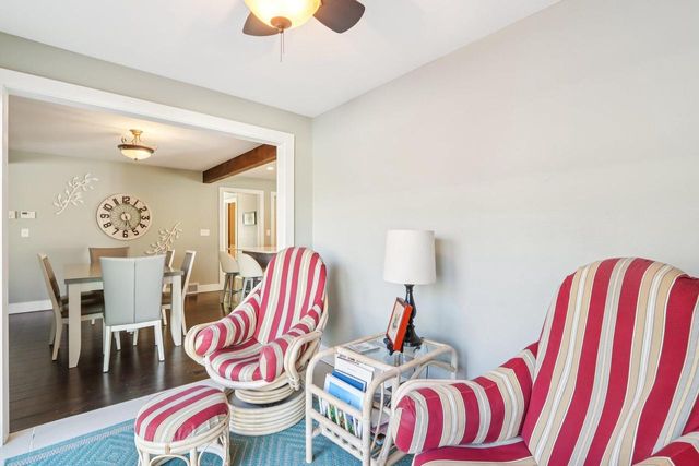 1254 Lambeth ROAD, Waukesha, WI 53189