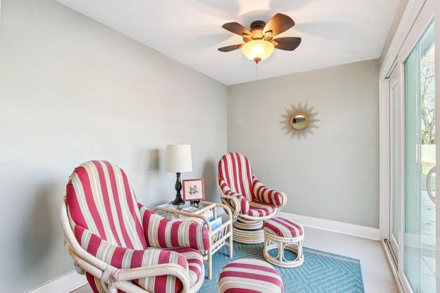 1254 Lambeth ROAD, Waukesha, WI 53189