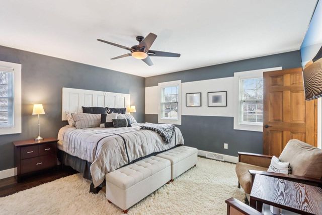 1254 Lambeth ROAD, Waukesha, WI 53189