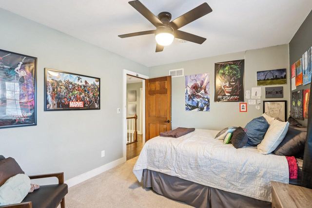 1254 Lambeth ROAD, Waukesha, WI 53189