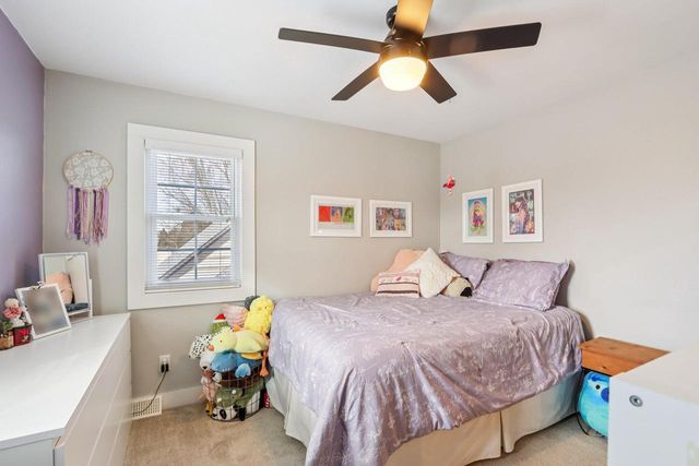 1254 Lambeth ROAD, Waukesha, WI 53189