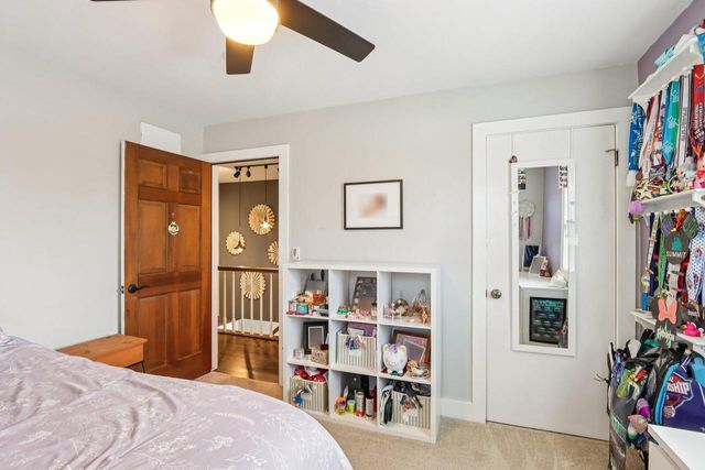 1254 Lambeth ROAD, Waukesha, WI 53189