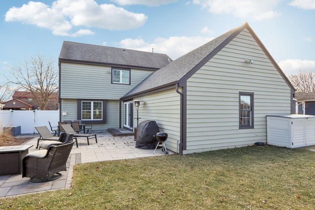 1254 Lambeth ROAD, Waukesha, WI 53189