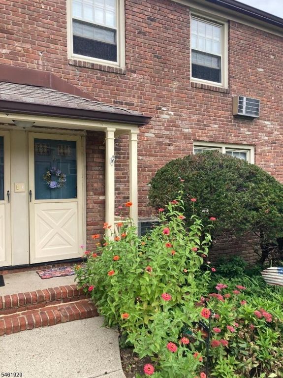 380 Main St 9, Chatham Boro, NJ 07928 — photo 2