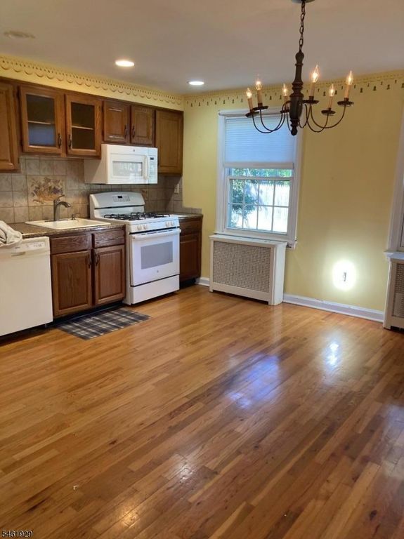 380 Main St 9, Chatham Boro, NJ 07928 — photo 4