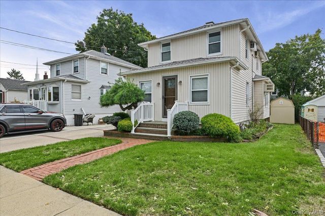 309 Frederick Avenue, Bellmore, NY 11710