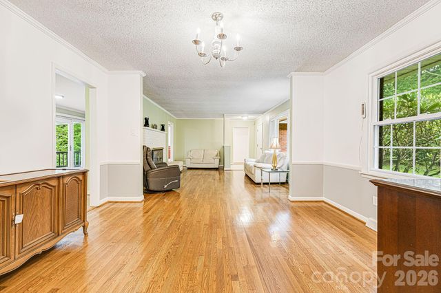 38 Westridge Drive, Asheville, NC 28803