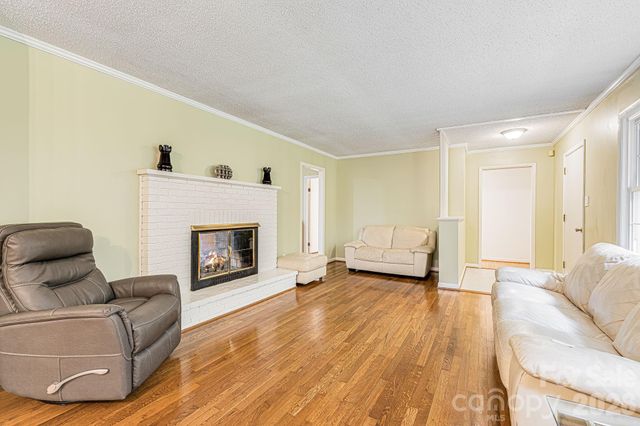 38 Westridge Drive, Asheville, NC 28803