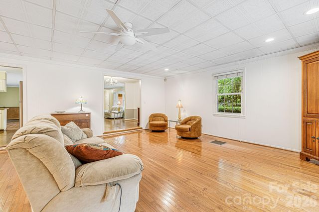 38 Westridge Drive, Asheville, NC 28803