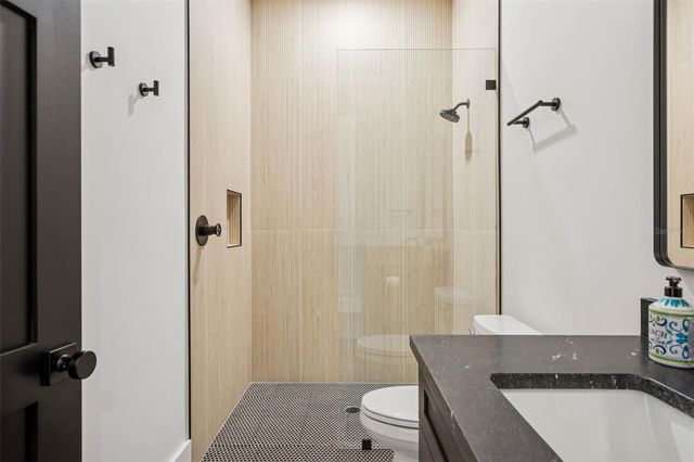 708 W KENTUCKY AVENUE, Tampa, FL 33603