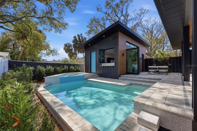 708 W KENTUCKY AVENUE, Tampa, FL 33603