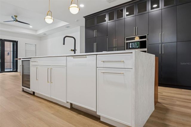 708 W KENTUCKY AVENUE, Tampa, FL 33603