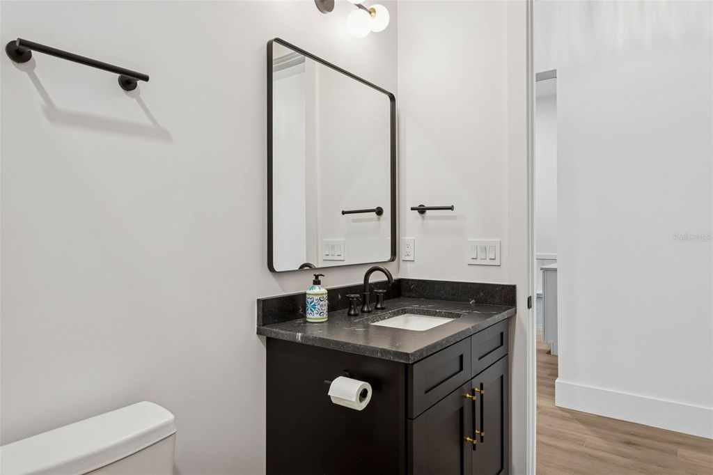 Image 18 of property listing at 708 W KENTUCKY AVENUE, Tampa, FL 33603