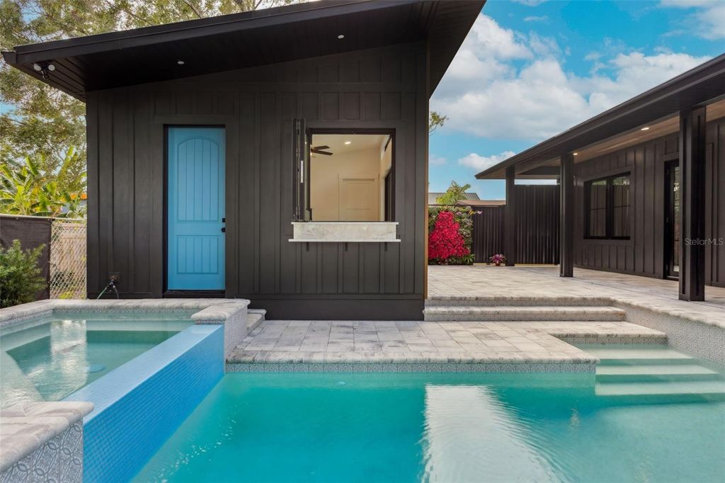 Image 59 of property listing at 708 W KENTUCKY AVENUE, Tampa, FL 33603