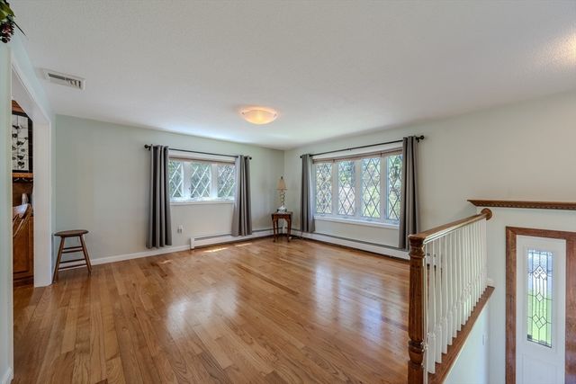 24 Worden Road, Tyngsborough, MA 01879