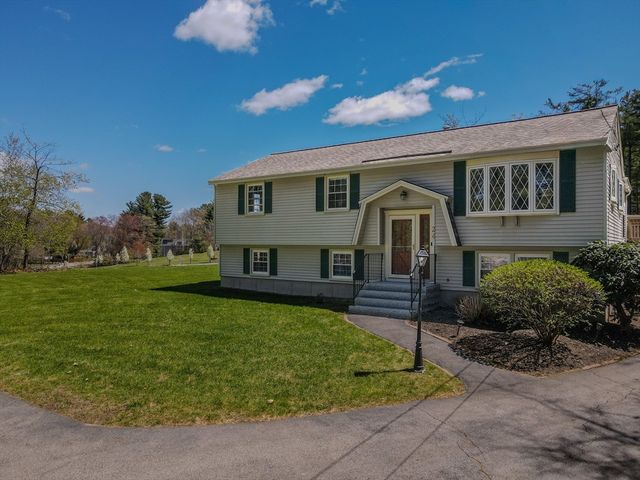 24 Worden Road, Tyngsborough, MA 01879