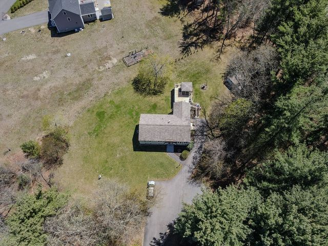 24 Worden Road, Tyngsborough, MA 01879