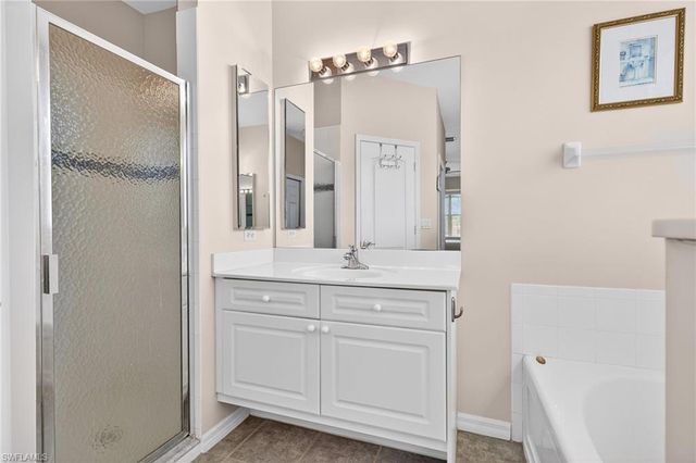 8912 Wellington Lakes CT, Fort Myers, FL 33908