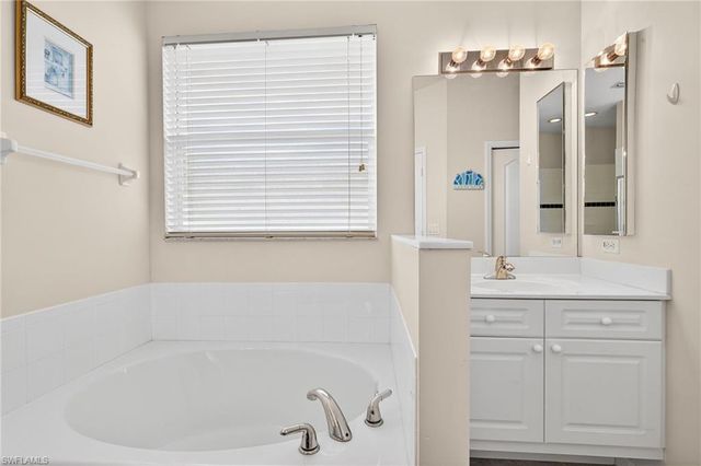 8912 Wellington Lakes CT, Fort Myers, FL 33908