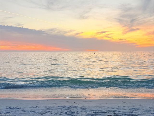 8912 Wellington Lakes CT, Fort Myers, FL 33908