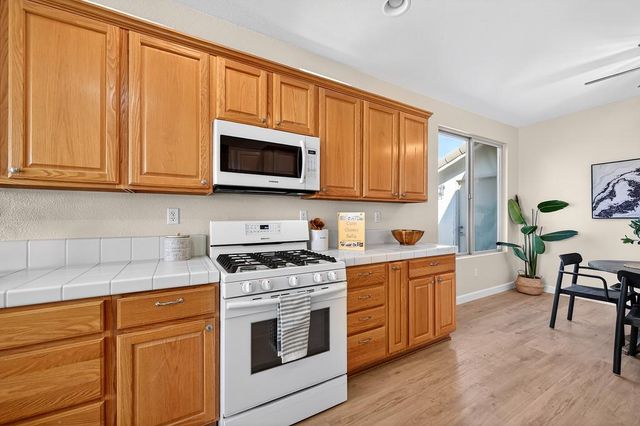 1161 Ivy Arbor, Lincoln, CA 95648