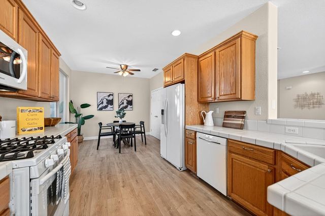 1161 Ivy Arbor, Lincoln, CA 95648