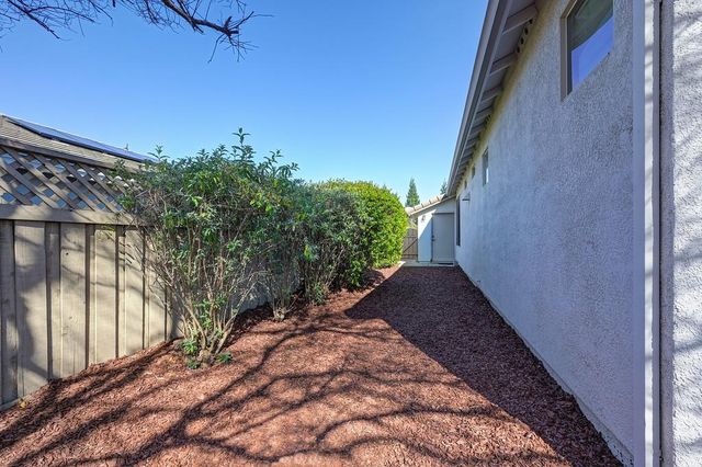 1161 Ivy Arbor, Lincoln, CA 95648