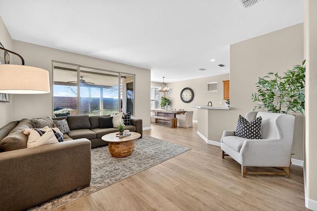 1161 Ivy Arbor, Lincoln, CA 95648