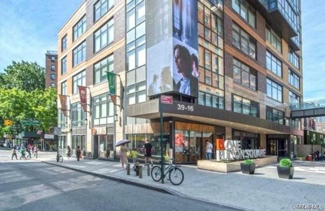 39-16 Prince Street 8C, Flushing, NY 11354