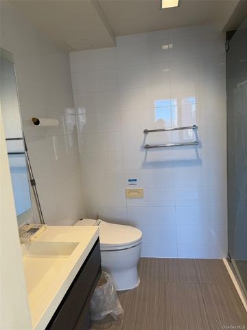 39-16 Prince Street 8C, Flushing, NY 11354