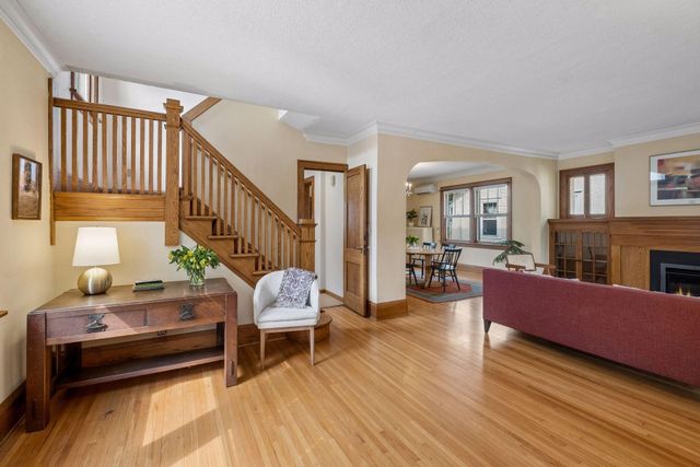 1507 Osceola Avenue, Saint Paul, MN 55105