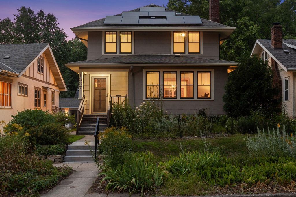 1507 Osceola Avenue, Saint Paul, MN 55105
