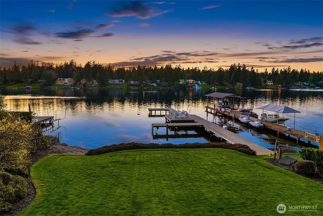 8901 NE 36th Street, Yarrow Point, WA 98004