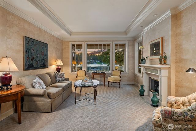 8901 NE 36th Street, Yarrow Point, WA 98004