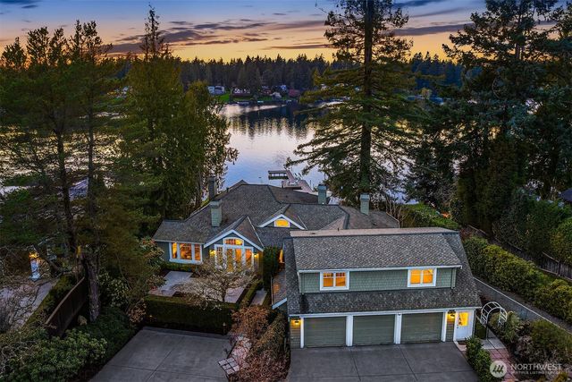 8901 NE 36th Street, Yarrow Point, WA 98004