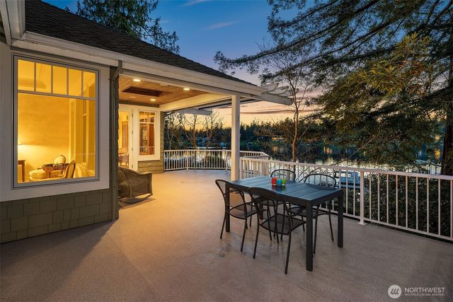 8901 NE 36th Street, Yarrow Point, WA 98004