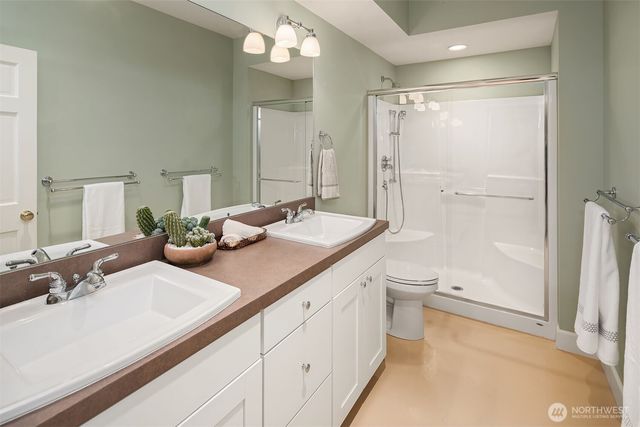 8901 NE 36th Street, Yarrow Point, WA 98004