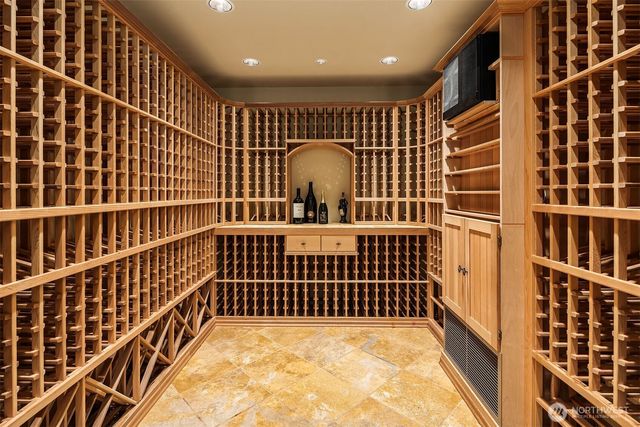 8901 NE 36th Street, Yarrow Point, WA 98004