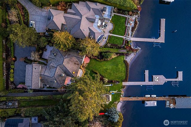 8901 NE 36th Street, Yarrow Point, WA 98004