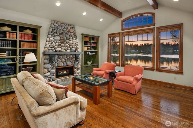 8901 NE 36th Street, Yarrow Point, WA 98004