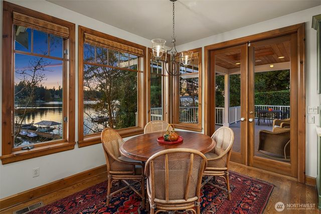 8901 NE 36th Street, Yarrow Point, WA 98004